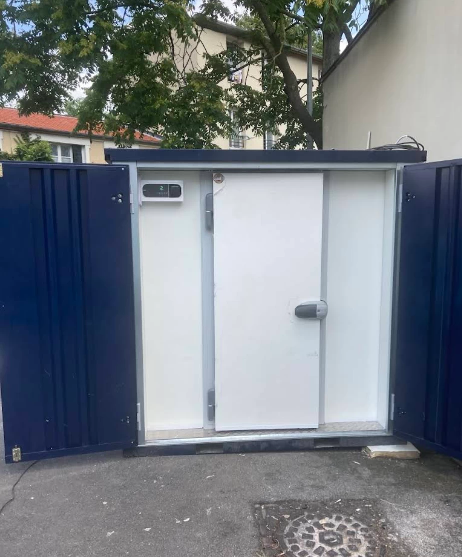 Porte frigorifique du container